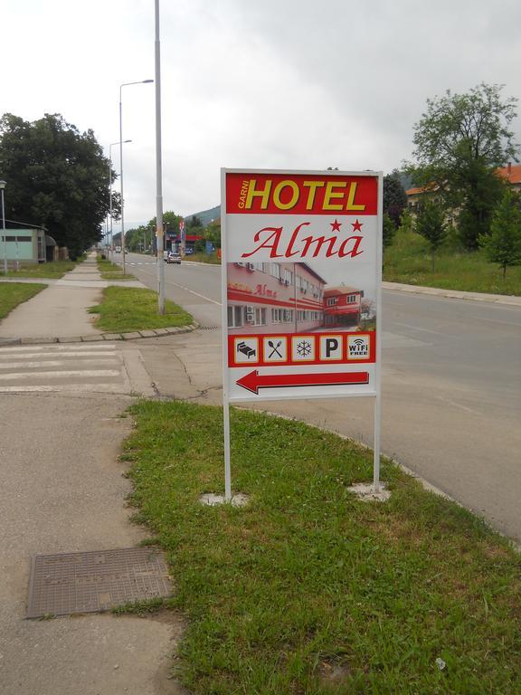 Garni Hotel Alma Пірот Екстер'єр фото